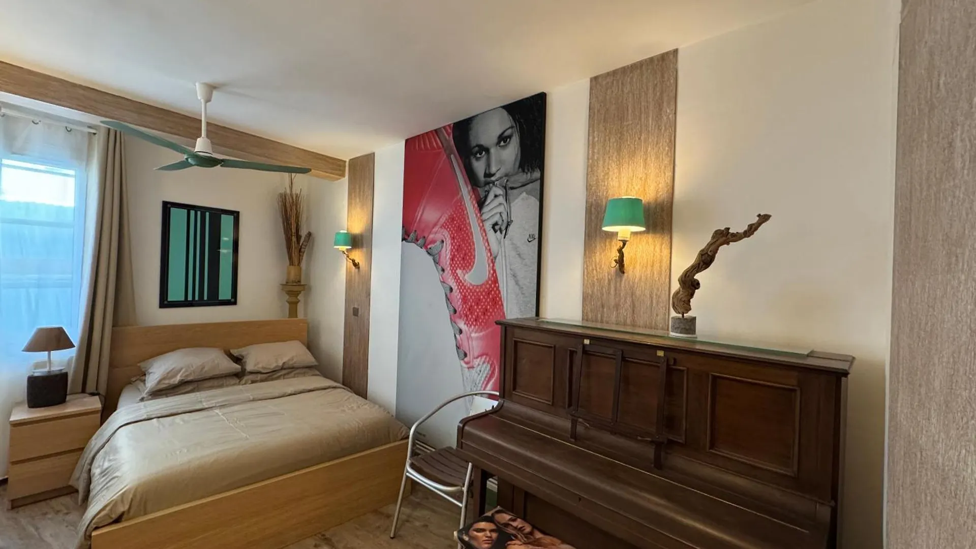 Red Flat Paris Apartment