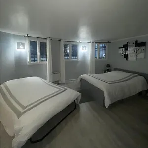 Beau Meublé 2min Du Moulin Rouge Appartement